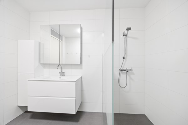 Medium property photo - Simon Carmiggelthof 176, 2492 JN Den Haag